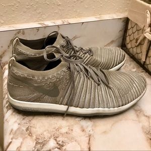 Nike Free Run Flyknit shoes